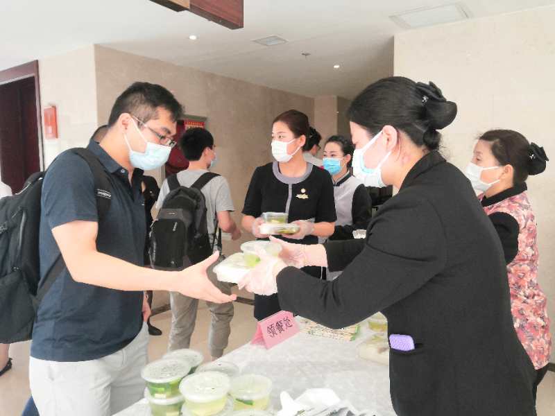 对整个入学考试工作开展了视察和指导